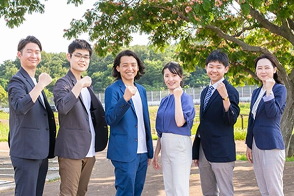 DIKの社員の集合写真